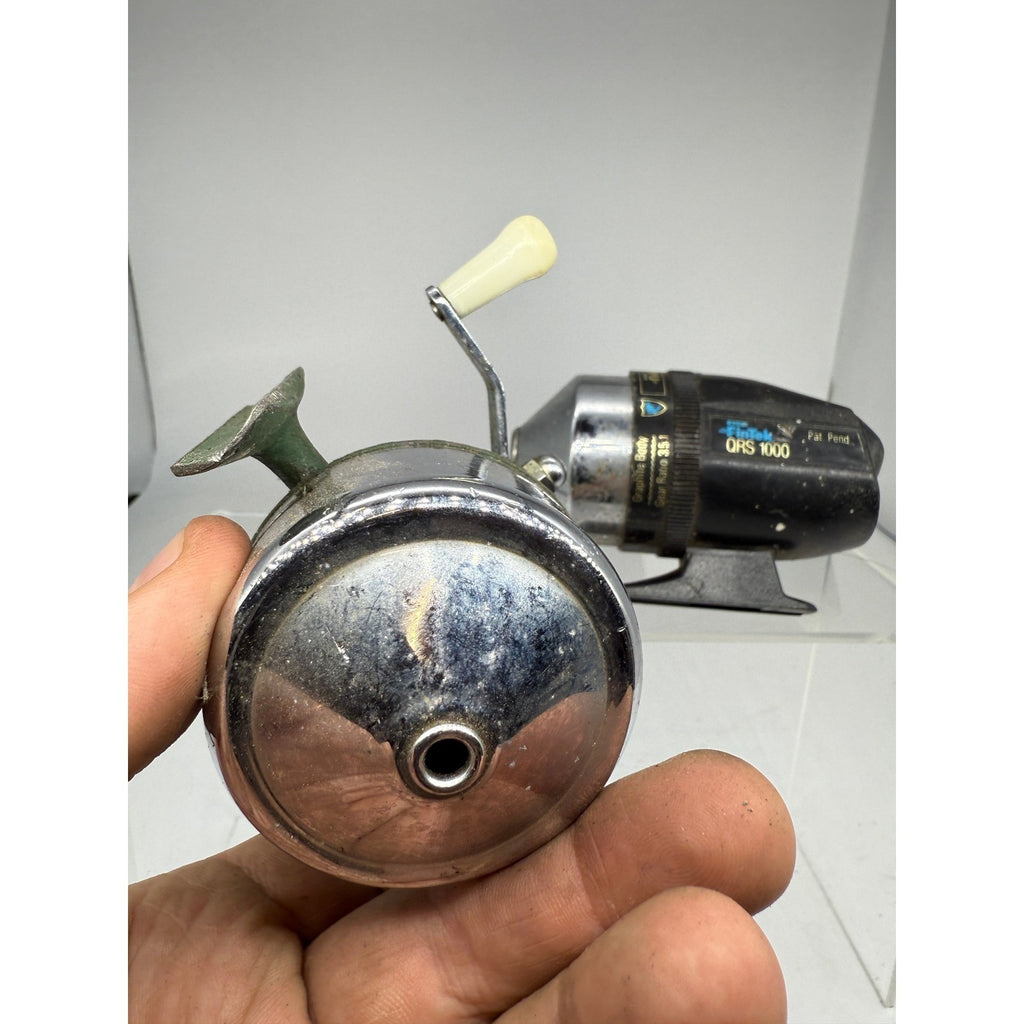 Lot of 2 Vtg FinTek QRS 1000 & Jorgensen CUB Spincast Fishing Reels