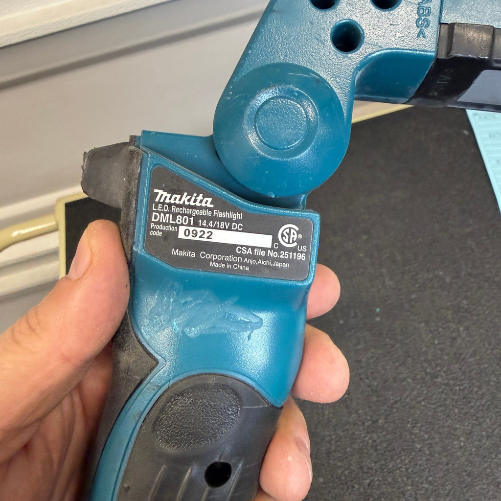 Makita DML801 18V LXT 12 L.E.D. Flashlight, Tool Only