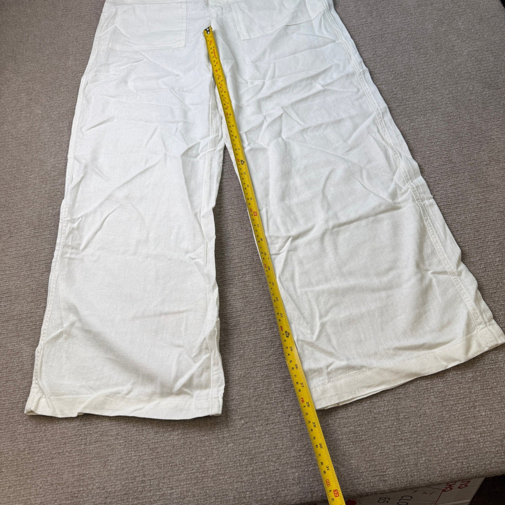 MSRP $48 St. John's Bay Womens S Short White Wide Leg High Rise Pull-On Pants