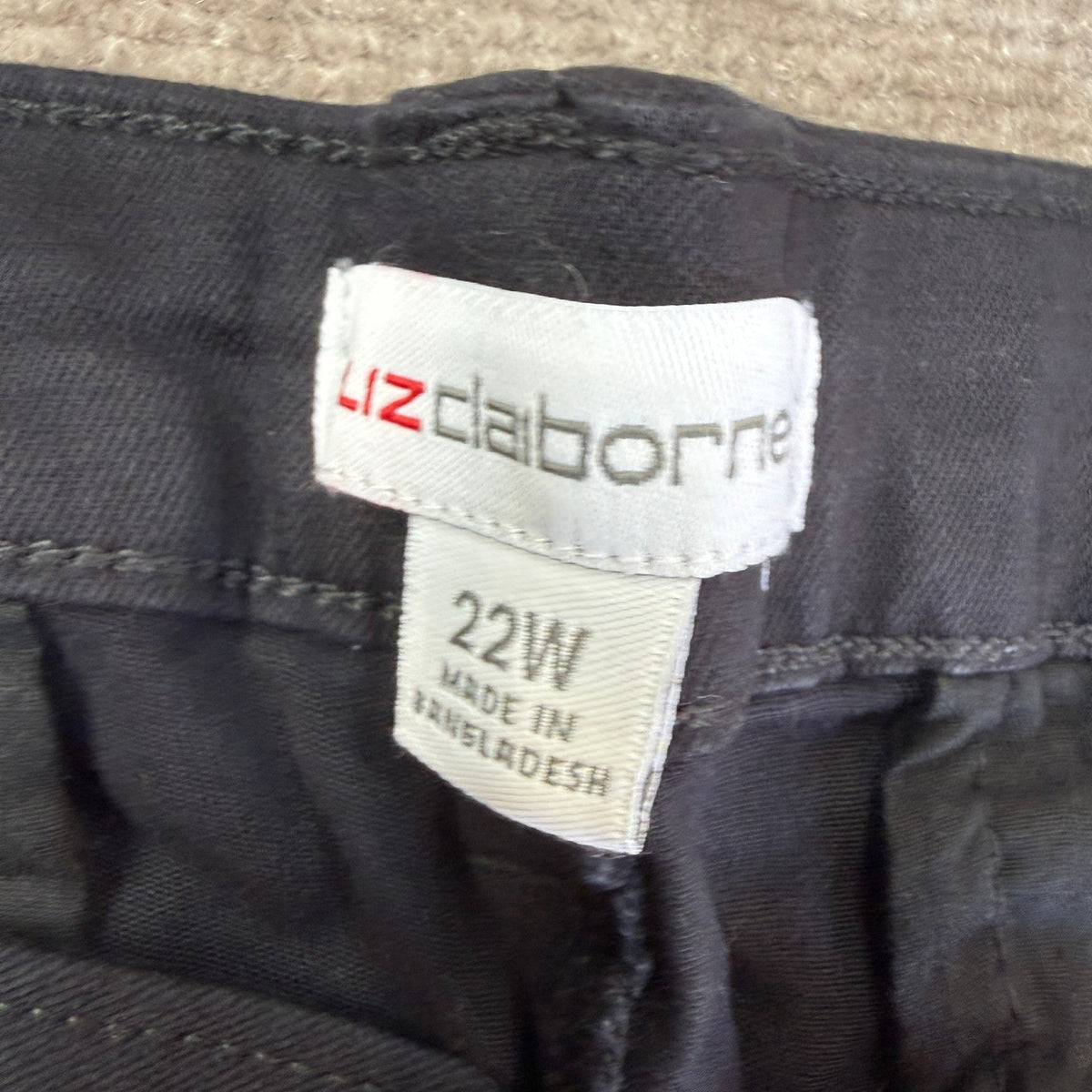 MSRP $58 Liz Claiborne Women's 22W Black Wide Leg Mid Rise Cropped Pants