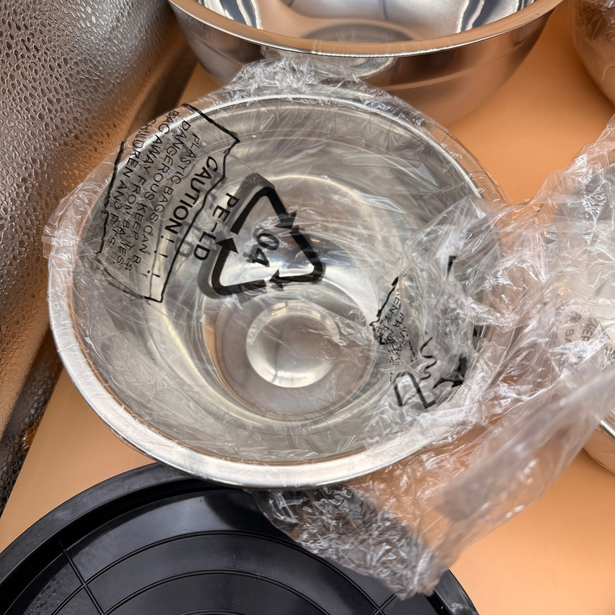 Stainless Steel Nesting Mixing Bowls Set w/ Airtight Lids & Utensils