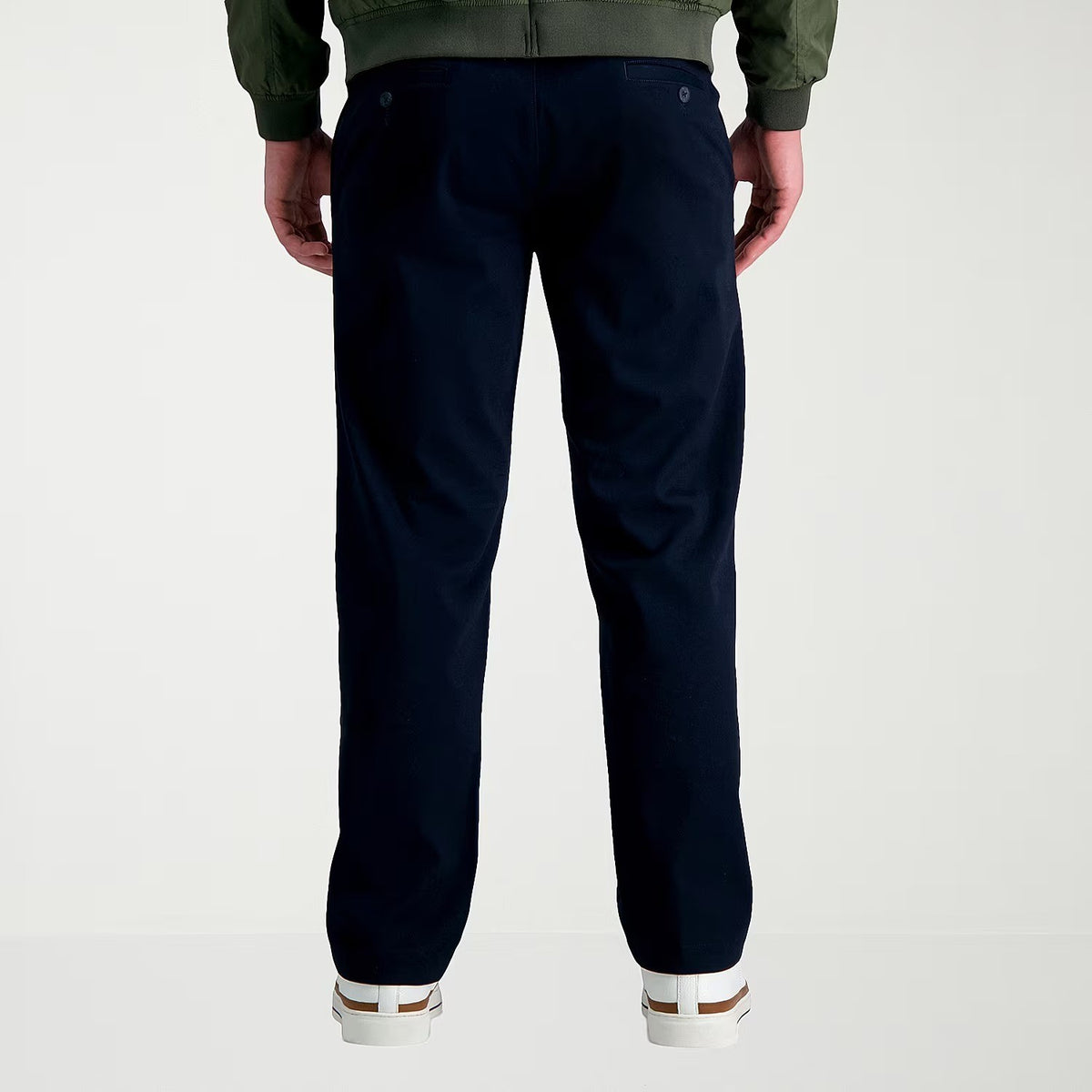 MSRP $80 Haggar HC80059 Life Khaki Men's 32x32 Dark Navy Slim Fit Chino Pants