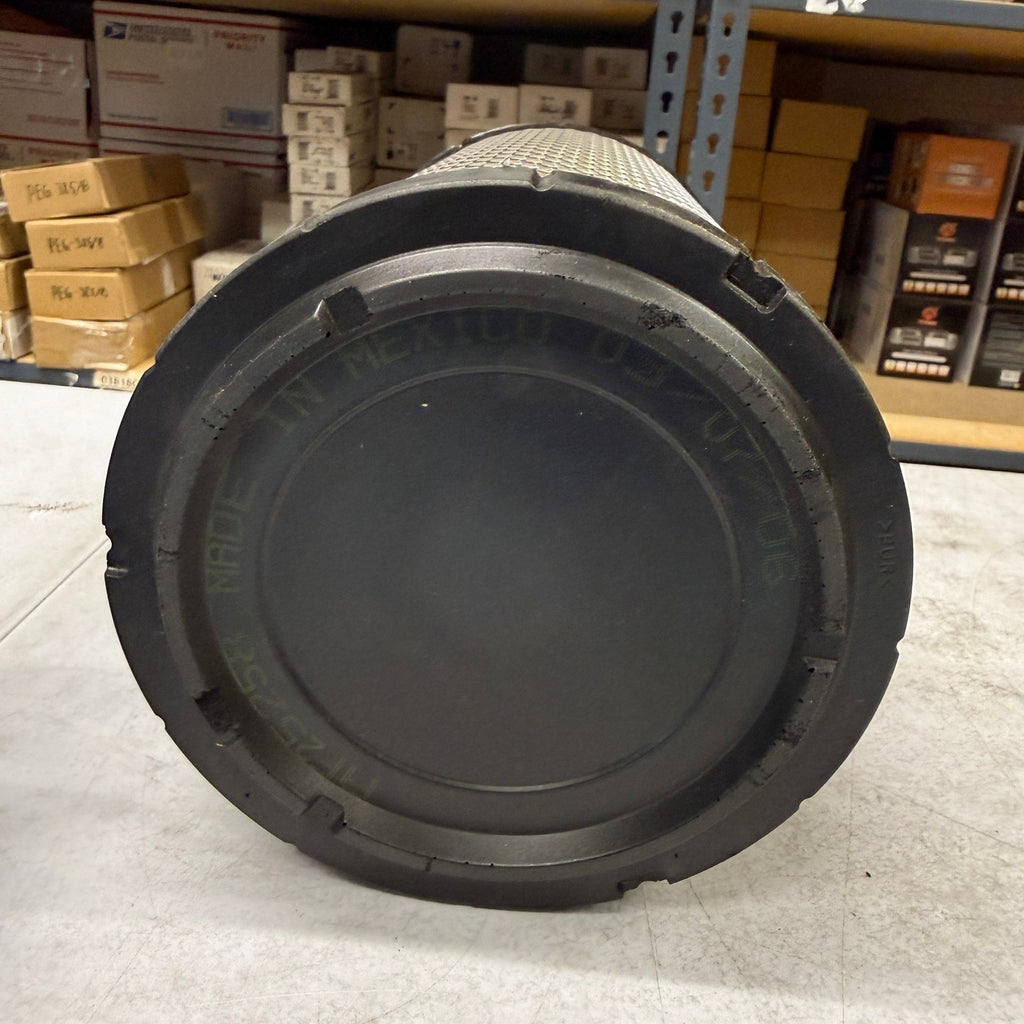 Fleetguard AF25258 Air Filter