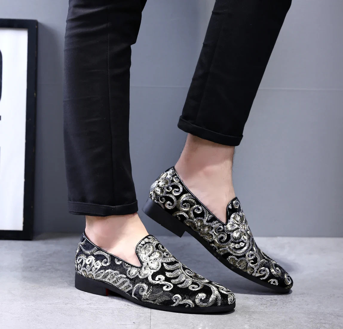 Santimon Men's US 9.5, 12 Black Velvet Gold Stitching Sequins Loafers Shoes