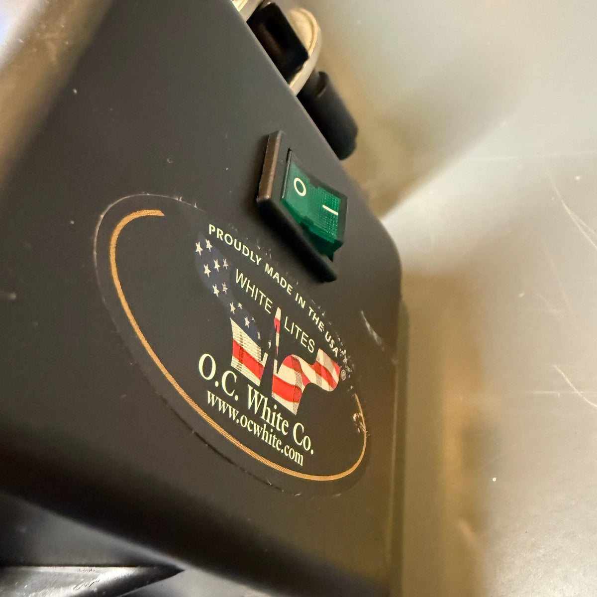 O.C. White Round LED Magnifying Lamp Black Articulating Arm w/ Clamps