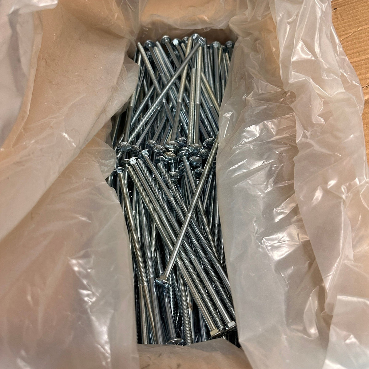 Pack of 300 PFC 5/16-18 x 9 Carriage Bolts Coarse Zinc