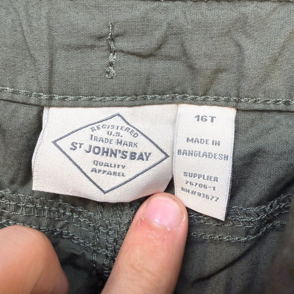 MSRP $44 St. John's Bay Womens 16 Tall Oregano Capri Pants Straight Mid Rise