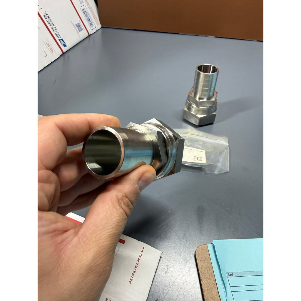 Set of 2 Titan SS-HB-FJX-20-20 1 1/4" Hose Barb x 1 1/4" 37° JIC (1 5/8"-12
