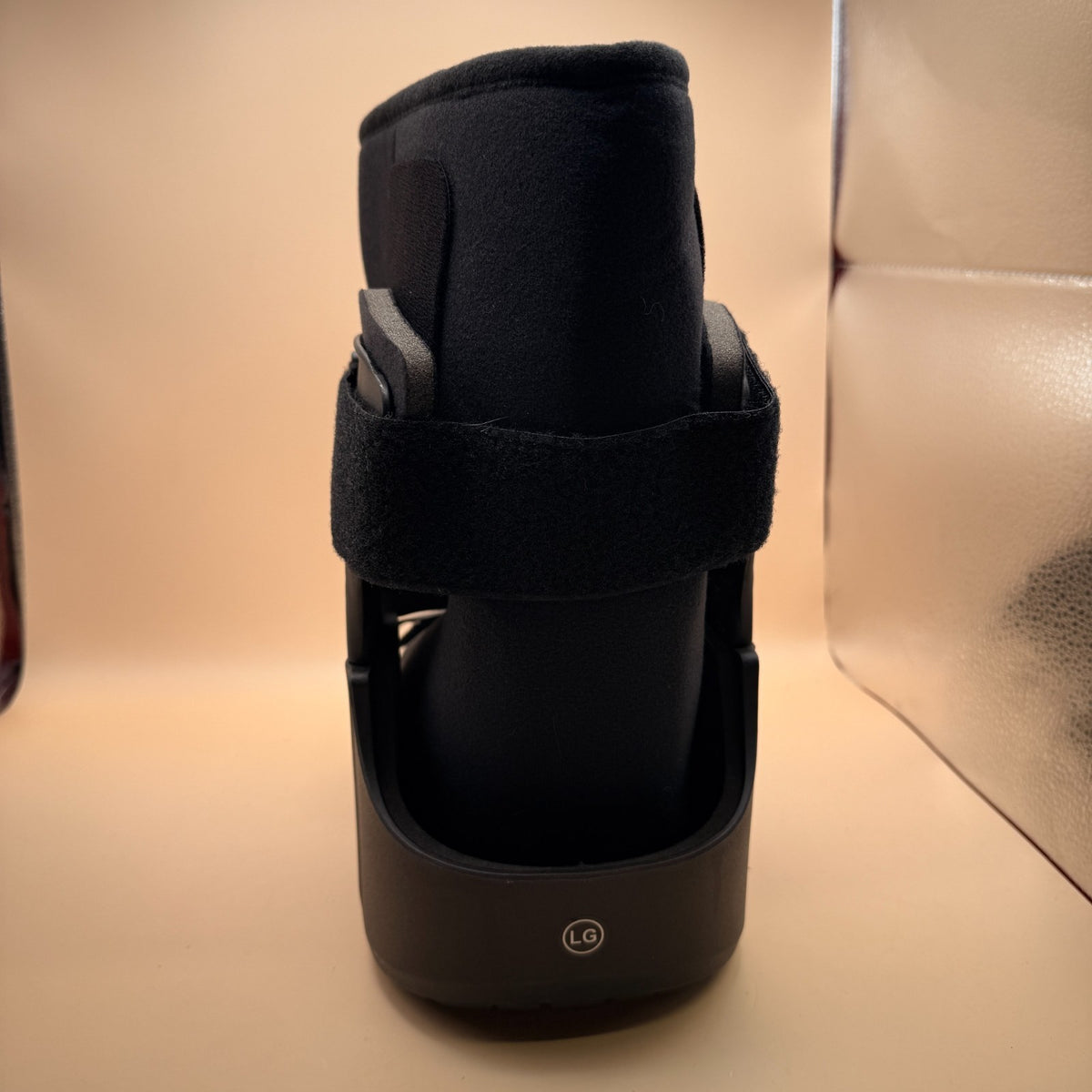 United Ortho Short Cam Walker Fracture Boot, Large, Black