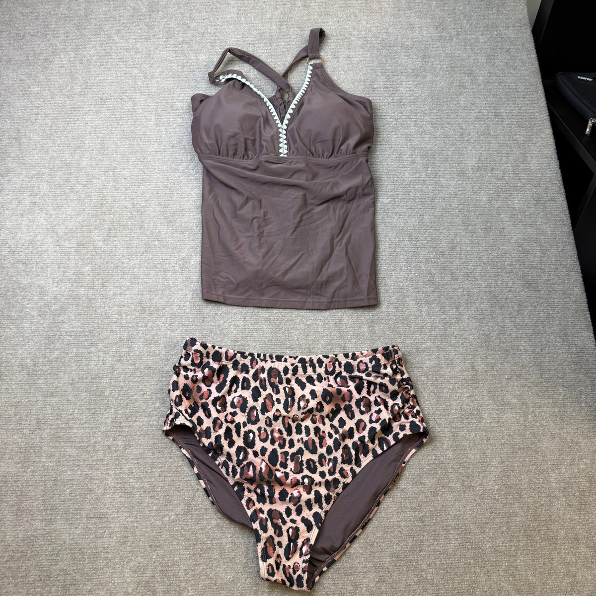 MSRP $27 Eytino Women's L 2 Piece Tankini Bathing Suit Tummy Control Swimsuit V