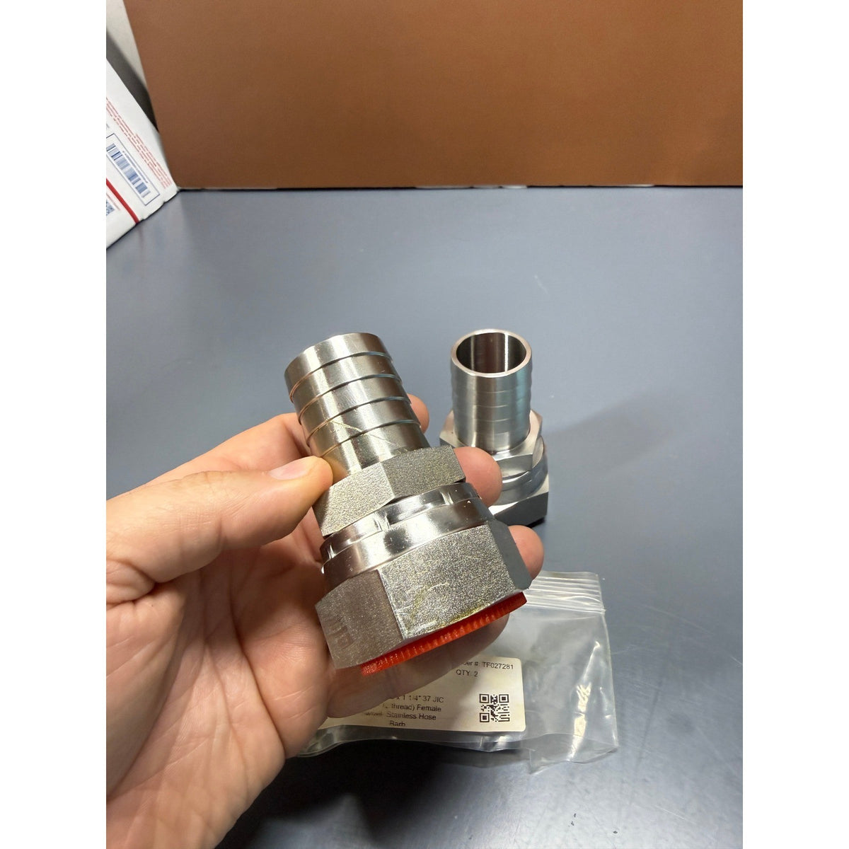 Set of 2 Titan SS-HB-FJX-20-20 1 1/4" Hose Barb x 1 1/4" 37° JIC (1 5/8"-12