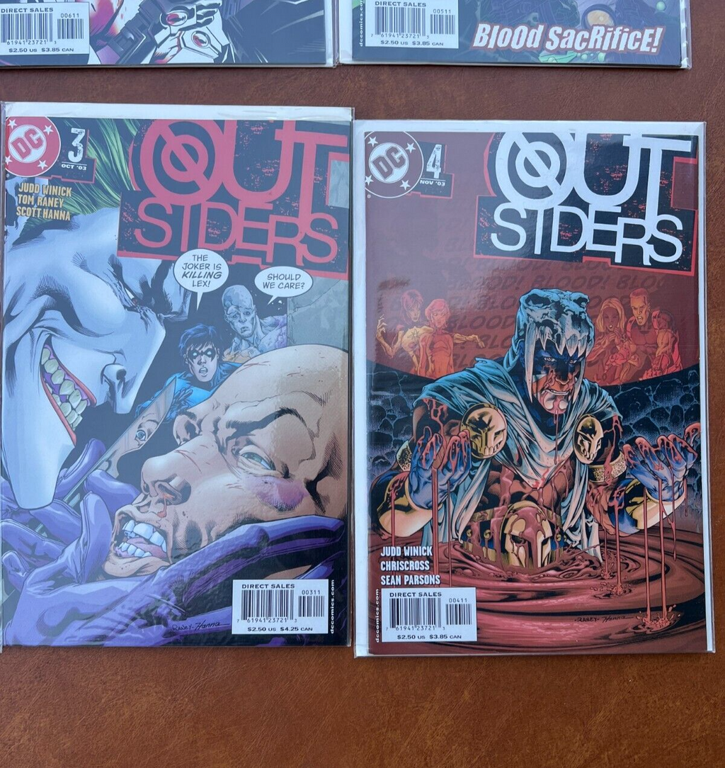 Lot of 6 Issues DC Comics - Outsiders - Comic Book 1994, 2003, 2004