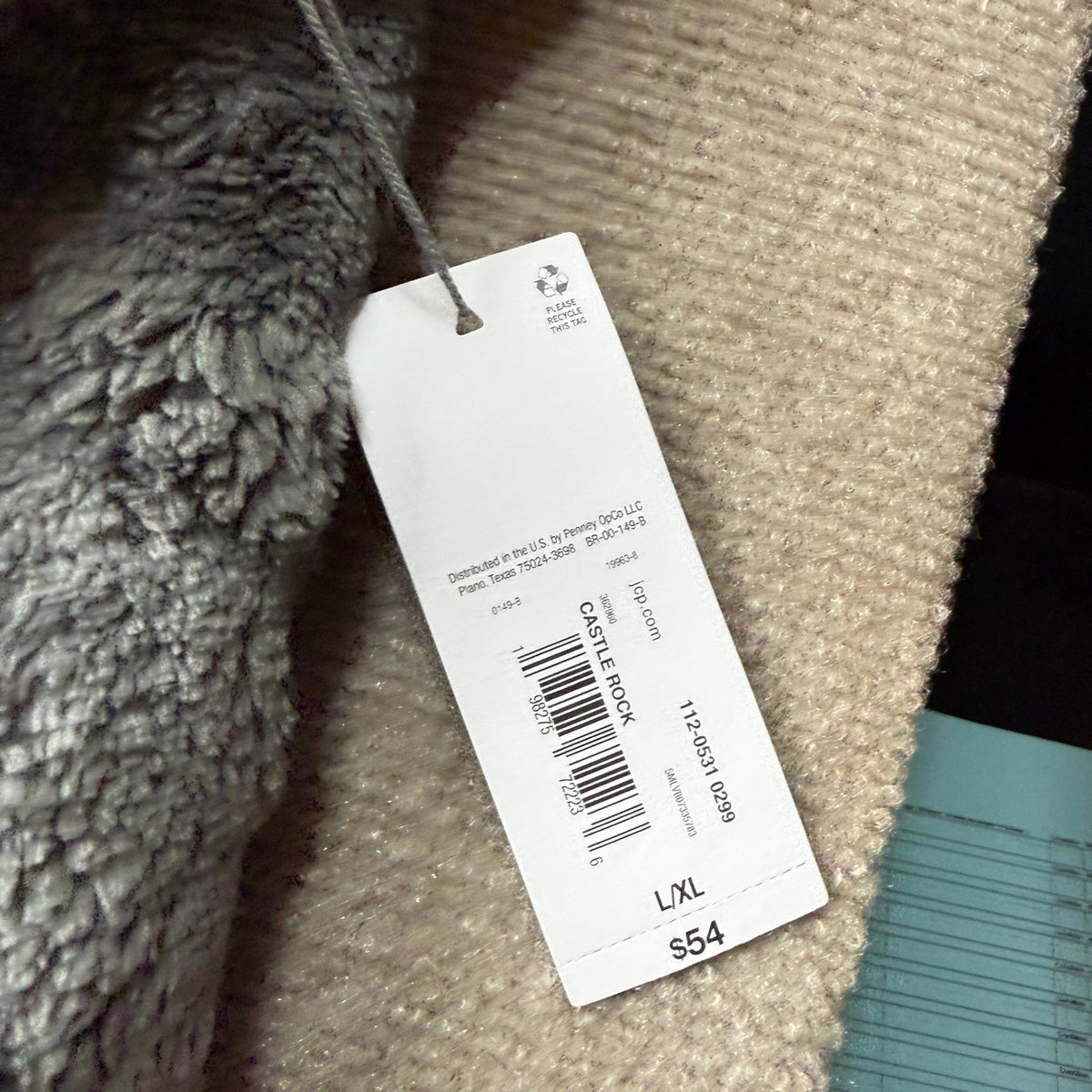 MSRP $54 Liz Claiborne Womens L/XL Castle Rock Plush Fleece Cape Wrap One