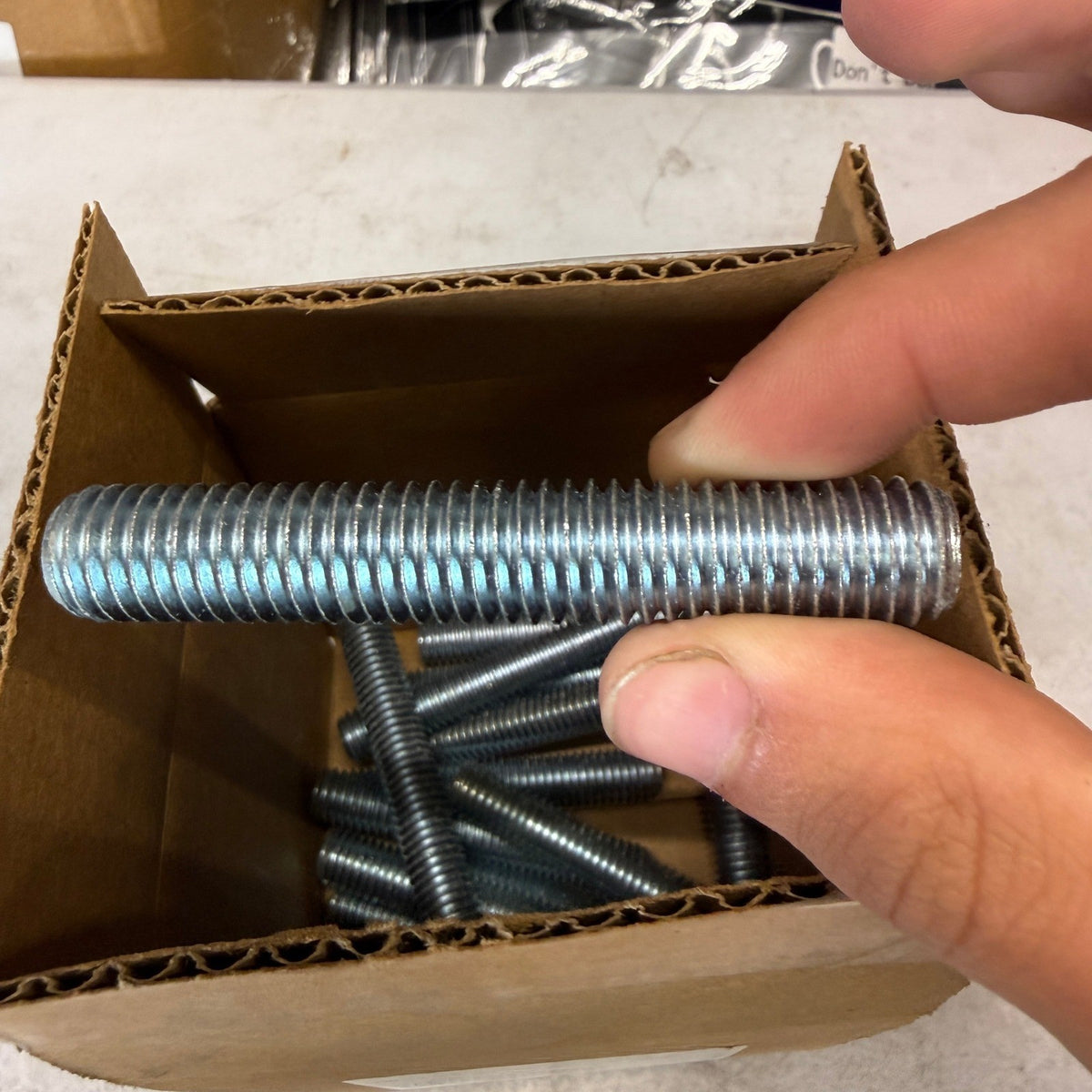 Pack of 13 Perine-Danforth 1/2-13 x 3 B7 Full Thread Studs Zinc
