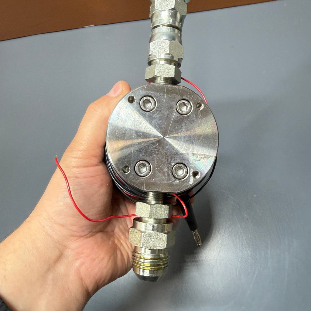 Macnaught MX06P-2TE 1/4" NPT Digital Flow Meter 0.13-26.4 GPH 1000 PSI w/ Displa