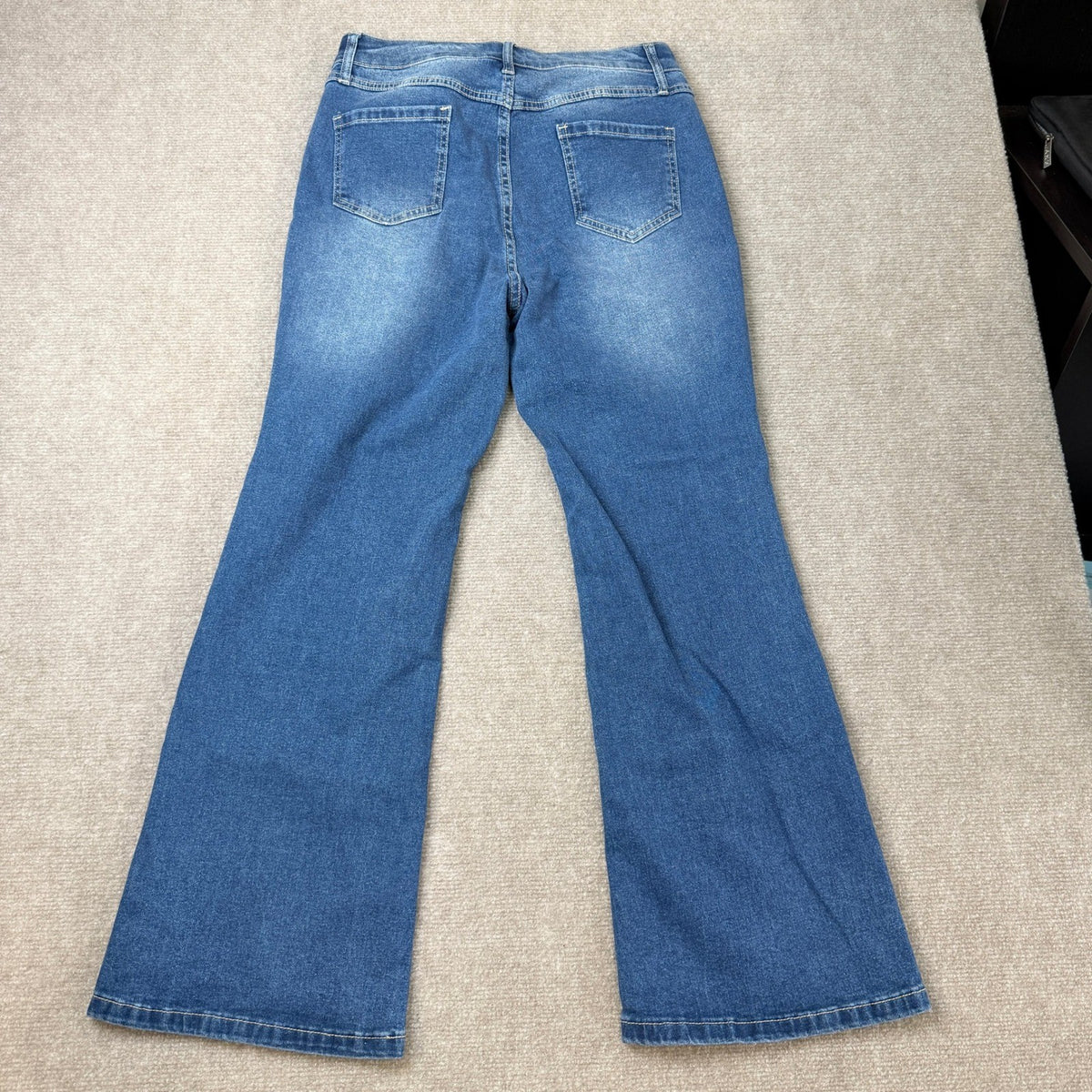 MSRP $57 Prettyleaf Women's Blue L 28" Petite Stretch Flare Jeans High Waisted