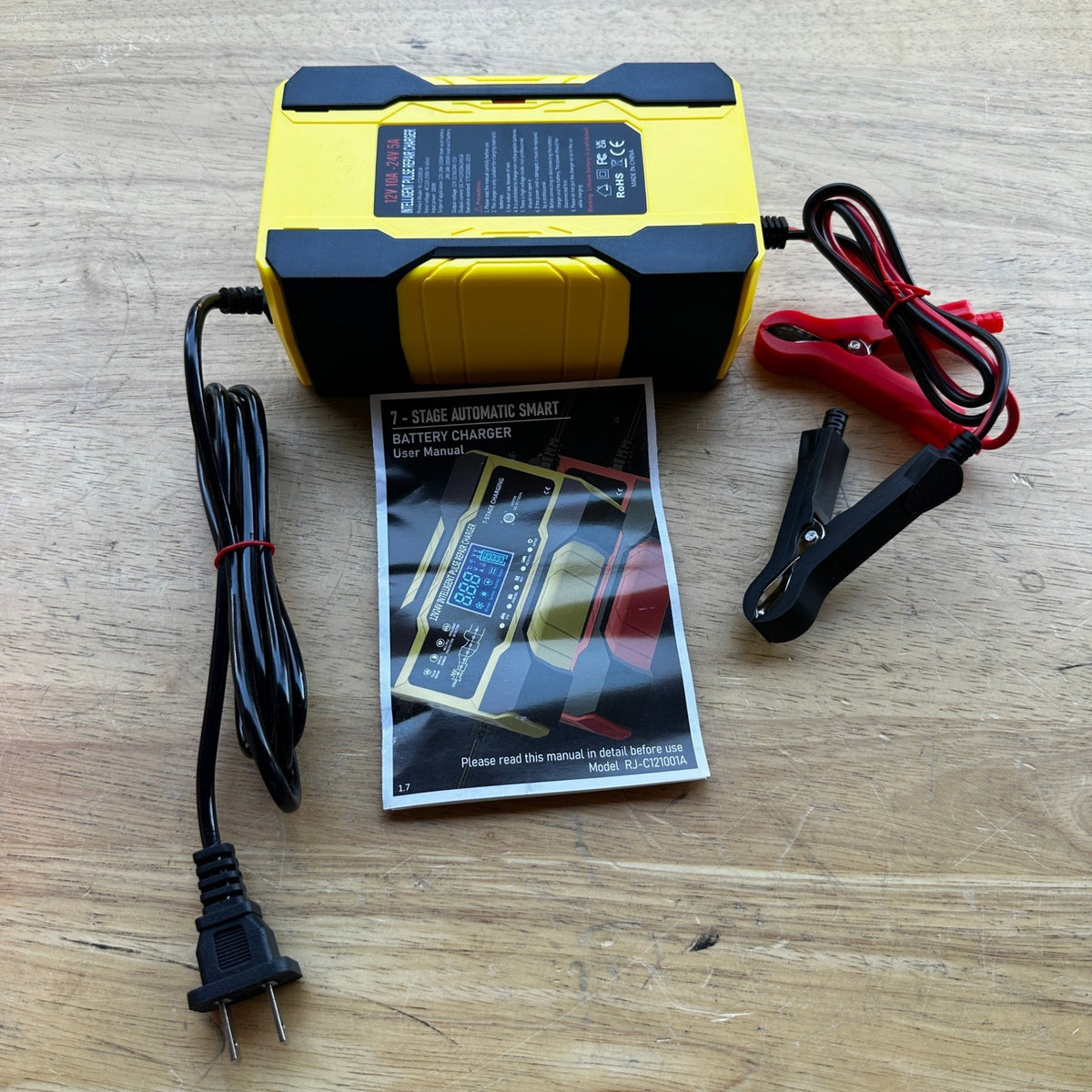 RJ-C121001A Yellow 12V 10A/24V 5A Car Battery Fast Charger Intelligent Pulse R