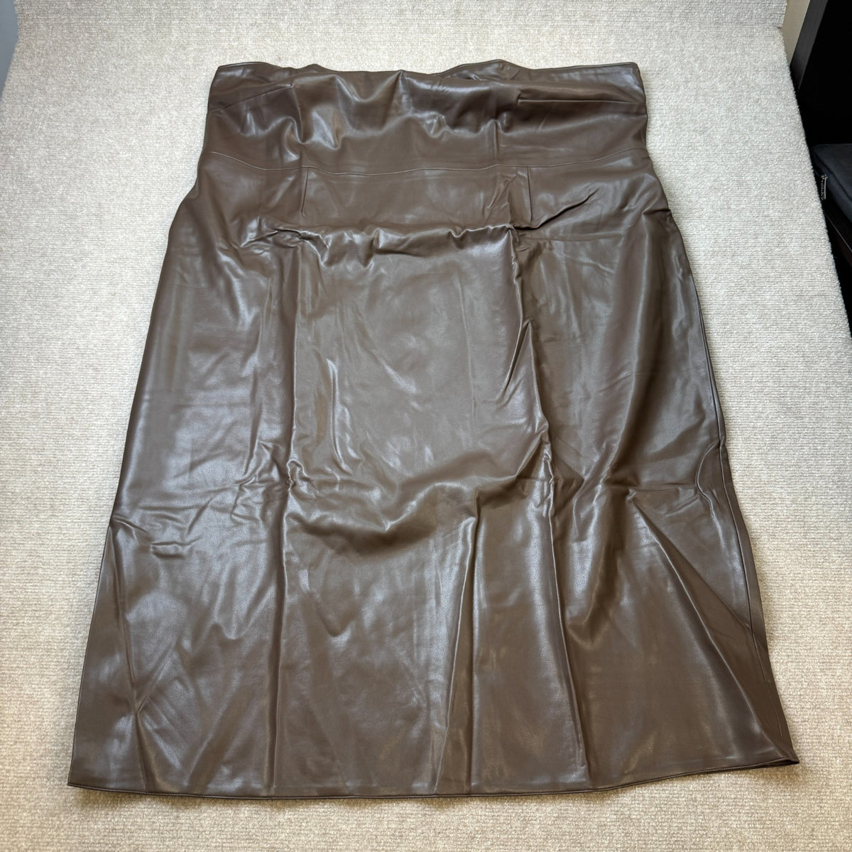 MSRP $100 Ashley Graham Womens 18W-26W Sienna Faux Leather Midi Dress Sheath