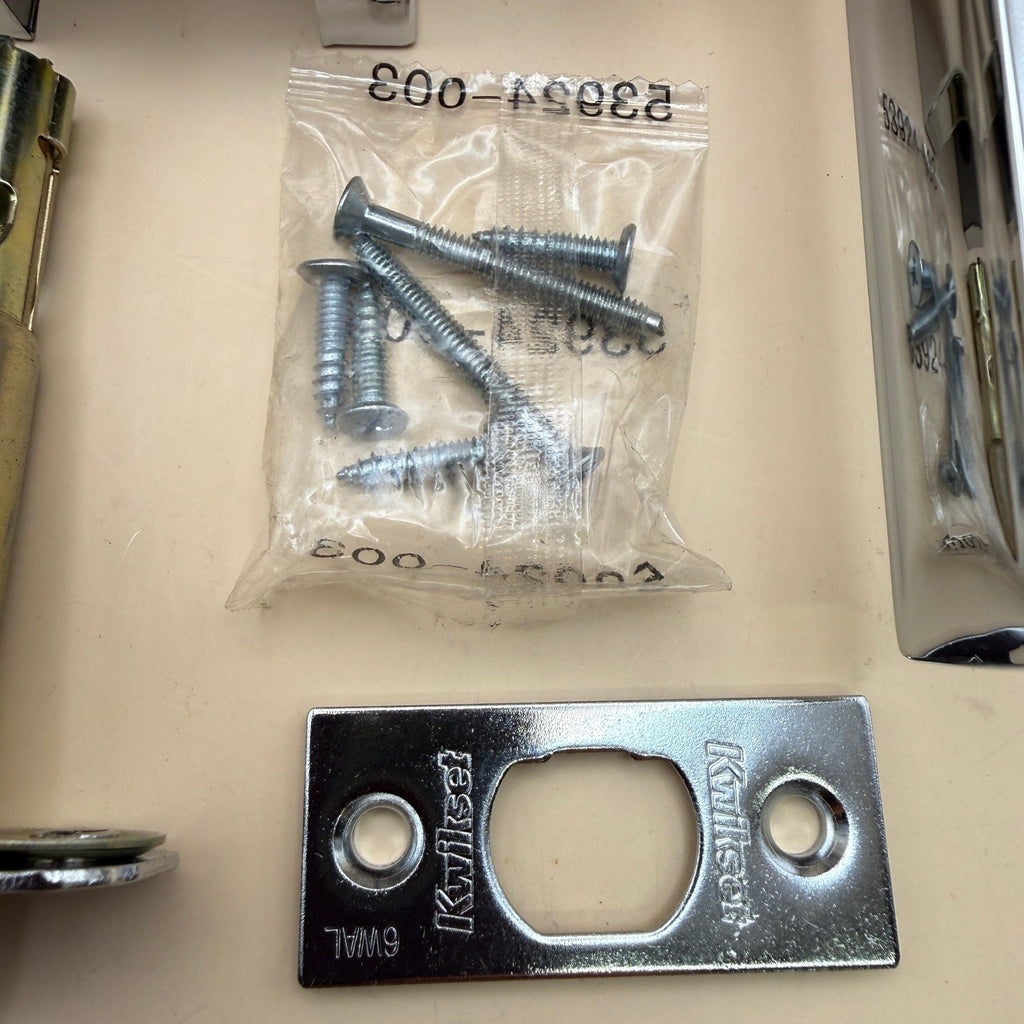 Kwikset 97300-944 Polished Chrome Singapore Interior Privacy Door Handle with