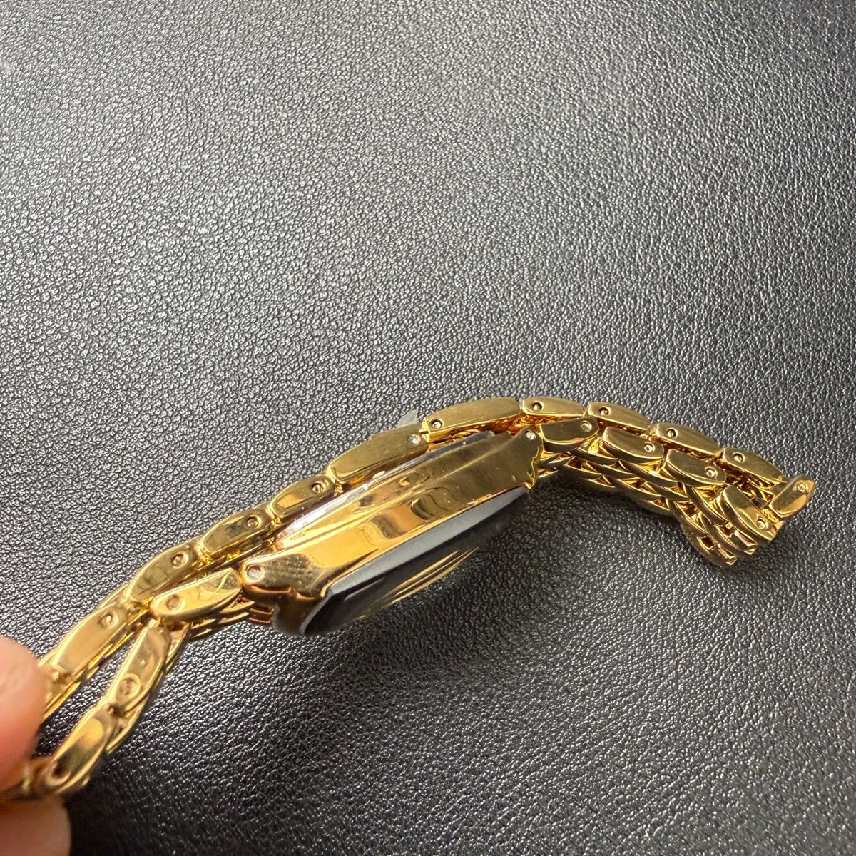 Armitron Women's 75/5195GP Diamond Accented Gold Tone Bracelet Watch New Batter