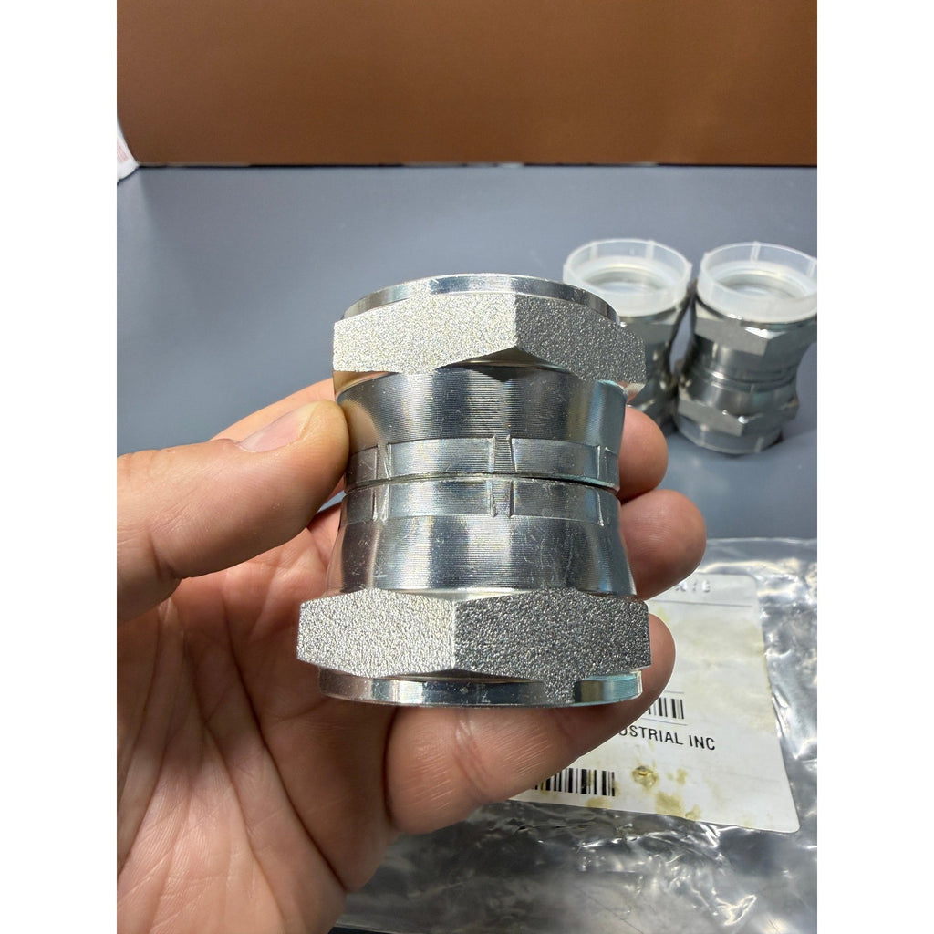 Set of 3 Brennan 6565-20-20 Straight Adapter, 1-1/4" Female 37° JIC x 1-1/4"