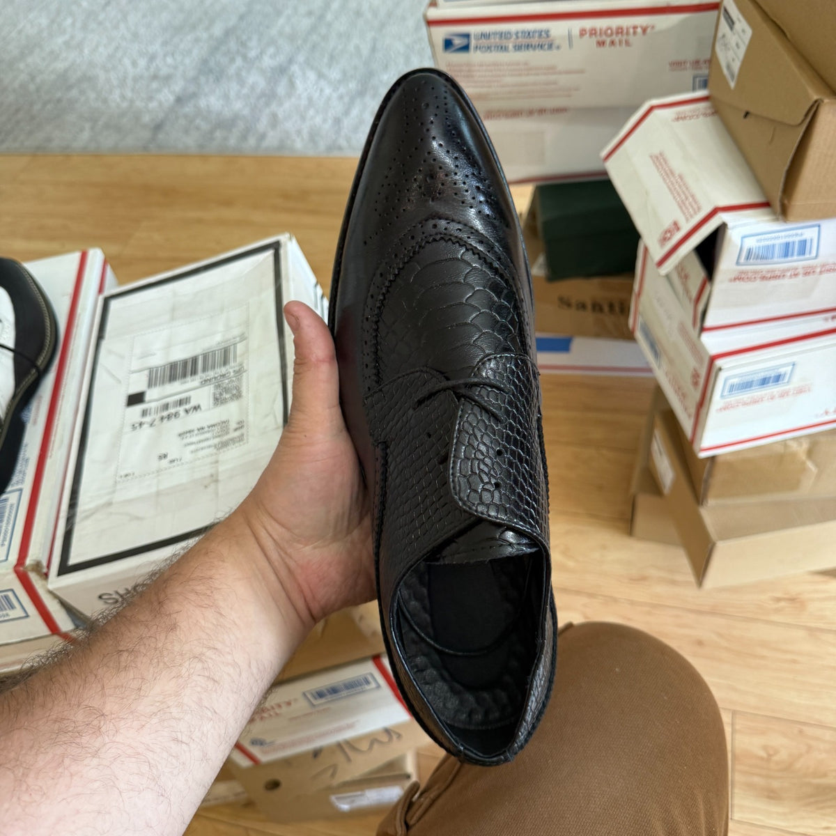 Santimon Men's US 9-12.5 Snake-Embossed Wingtip Brogue Dress Oxford Shoes Black