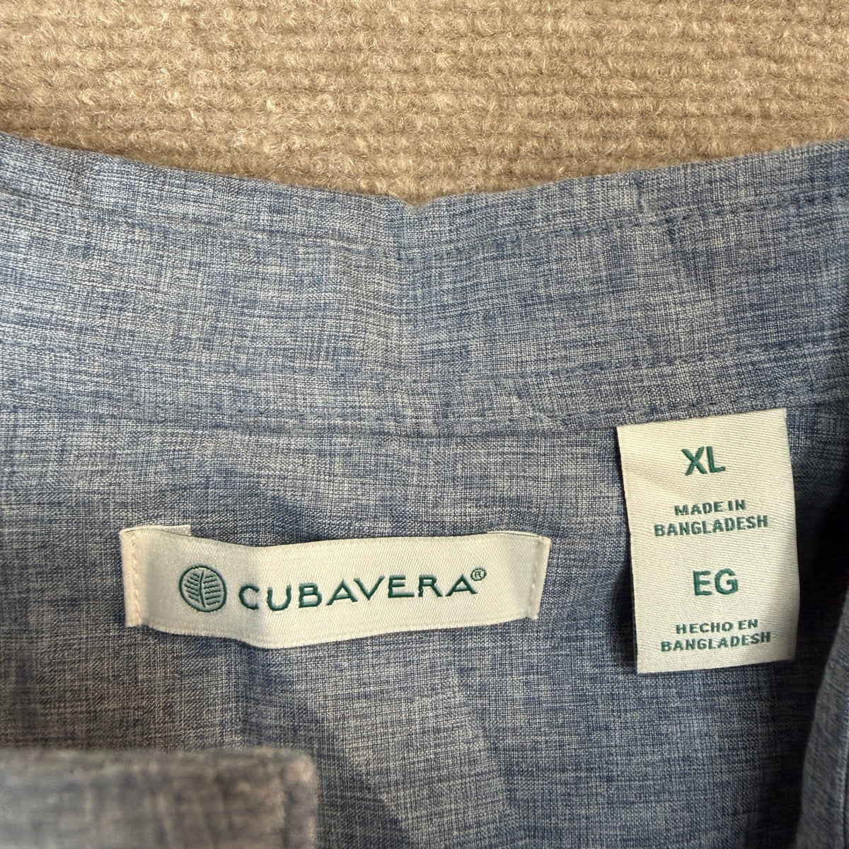 MSRP $60 Cubavera Chambray Mens XL Dress Blues Pintuck Button-Down Shirt Short