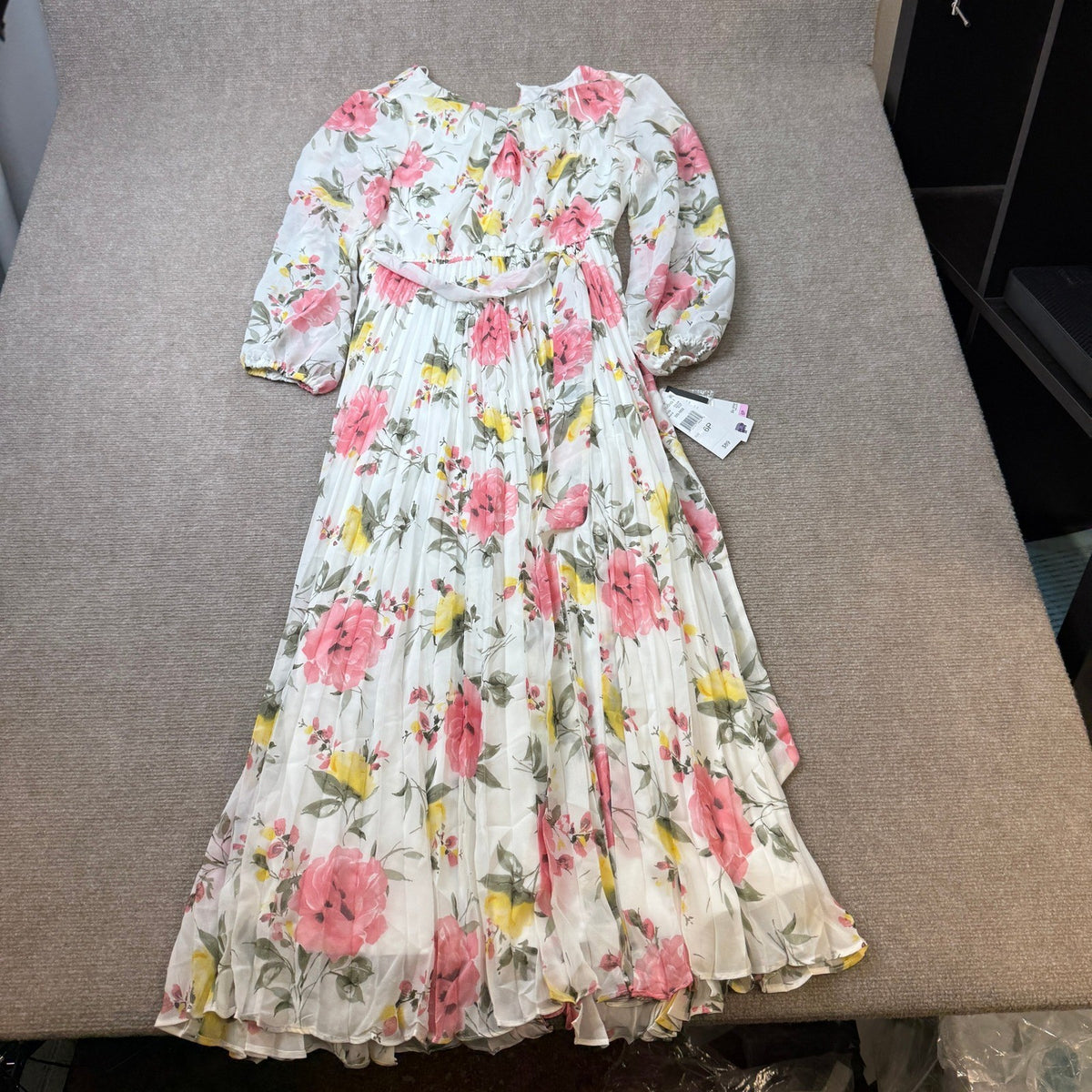 MSRP $89 Studio One Womens 6 Petite White Floral Maxi Dress Round Neck Long