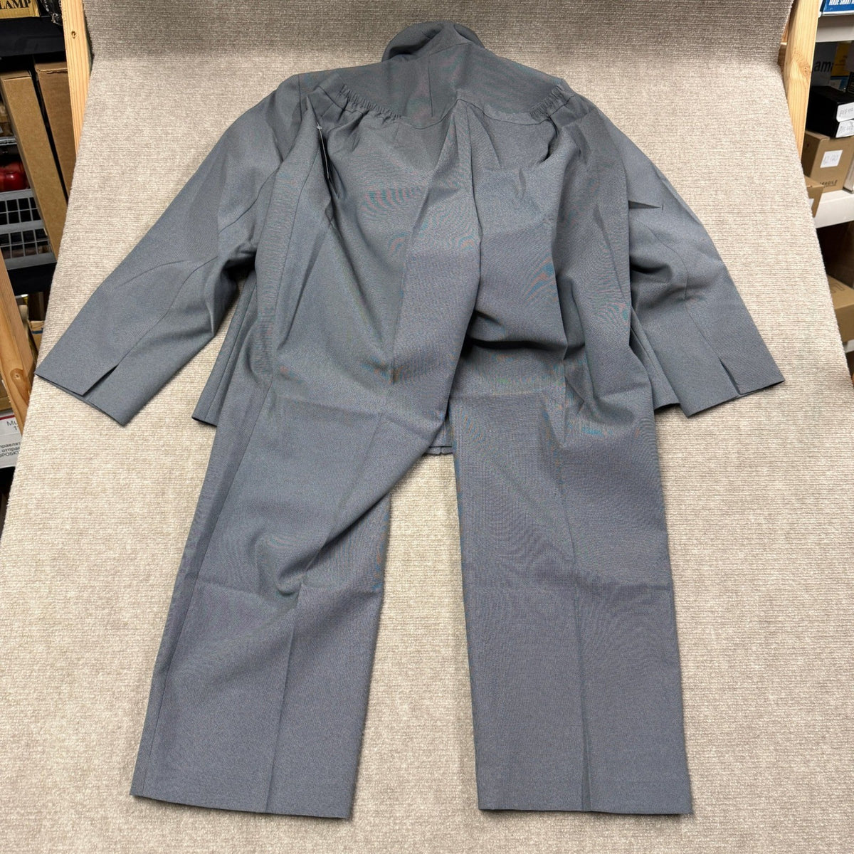 MSRP $160 Le Suit Womens 14W Grey 2 Piece Straight Leg Pant Suit