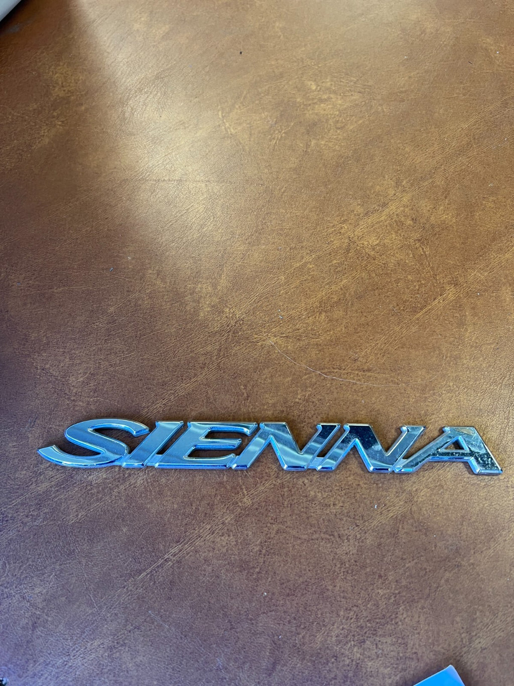 OEM 2006 - 2010 Toyota Sienna Rear Liftgate Nameplate Emblem 75442-08020