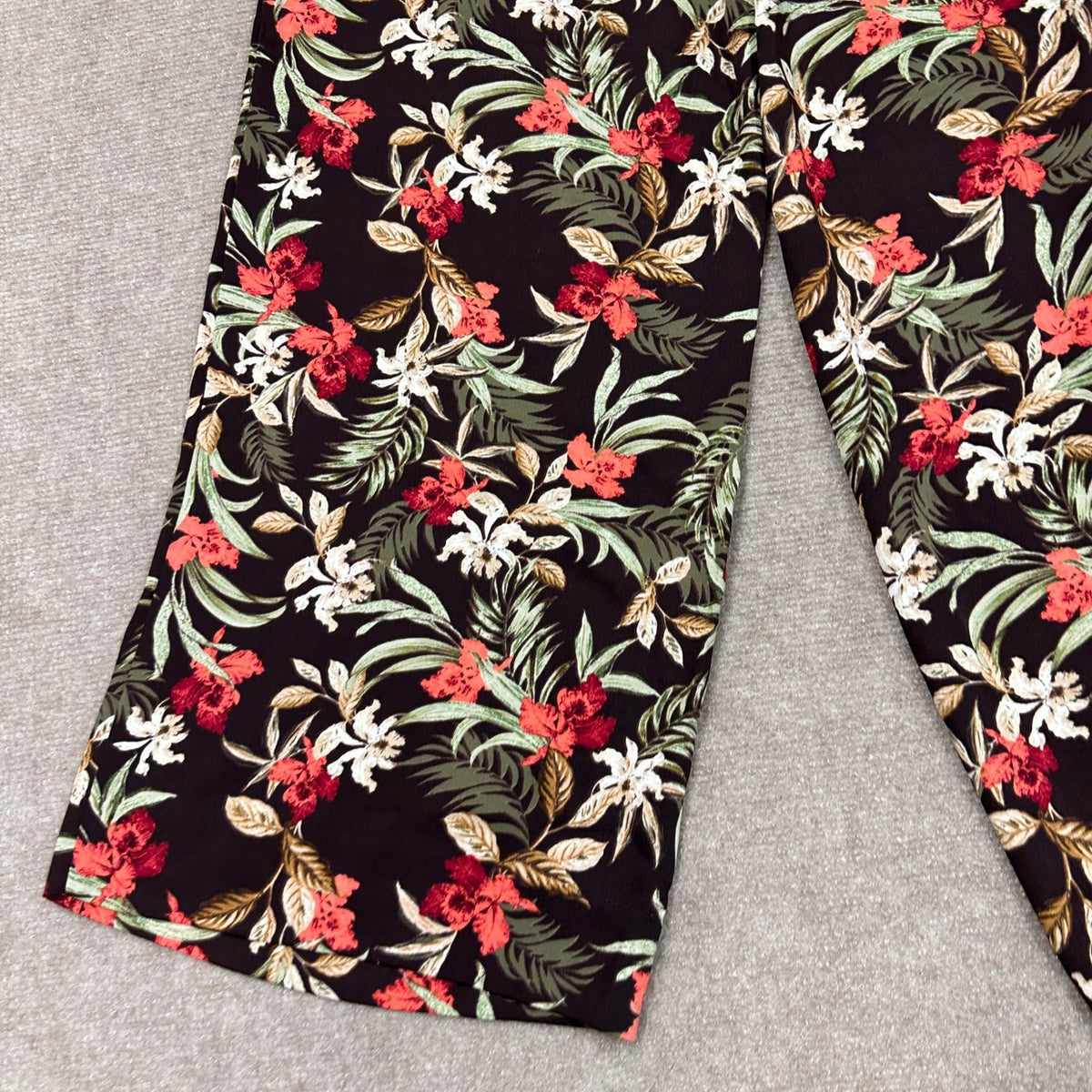 MSRP $54 Liz Claiborne Womens M Petite Chocolate Tropical Pants Straight Mid Ris