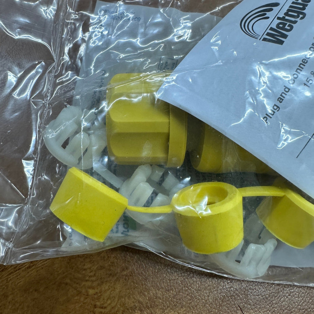 Pack of 9 Leviton 14W34 Male Wetguard Watertight Straight Blade Plug 15A-277V