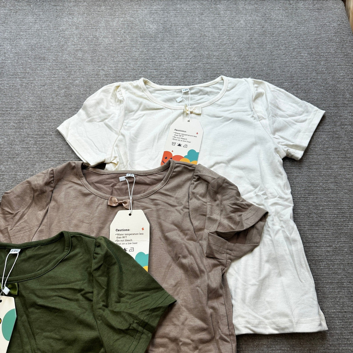 NWT LessonZoo 3 Pack Girls 7-8Y Cream/Khaki/Olive Green Bow Crewneck Tees Short