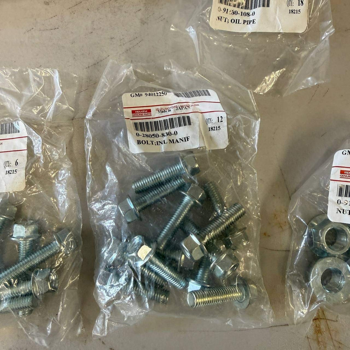 Genuine Isuzu GM Brackets Gaskets Bolts Nuts Lot 97730778, 98405320, 94012252