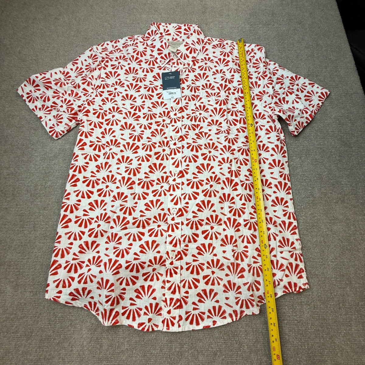 MSRP $34 St. Johns Bay Mens L Red Shell Classic Fit Button-Down Shirt