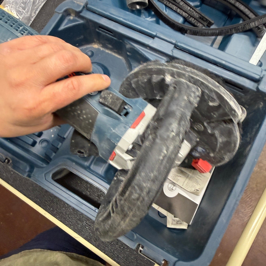 Bosch CSG15 5" Concrete Surfacing Grinder 12.5A Dust Shroud Cup Wheel w/ Case