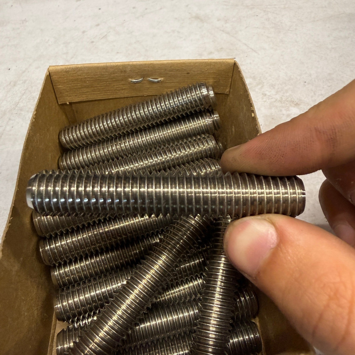 Pack of 26 Perine-Danforth 1/2-13 x 2-3/4 SA193 B8 304 Stainless Steel Stud