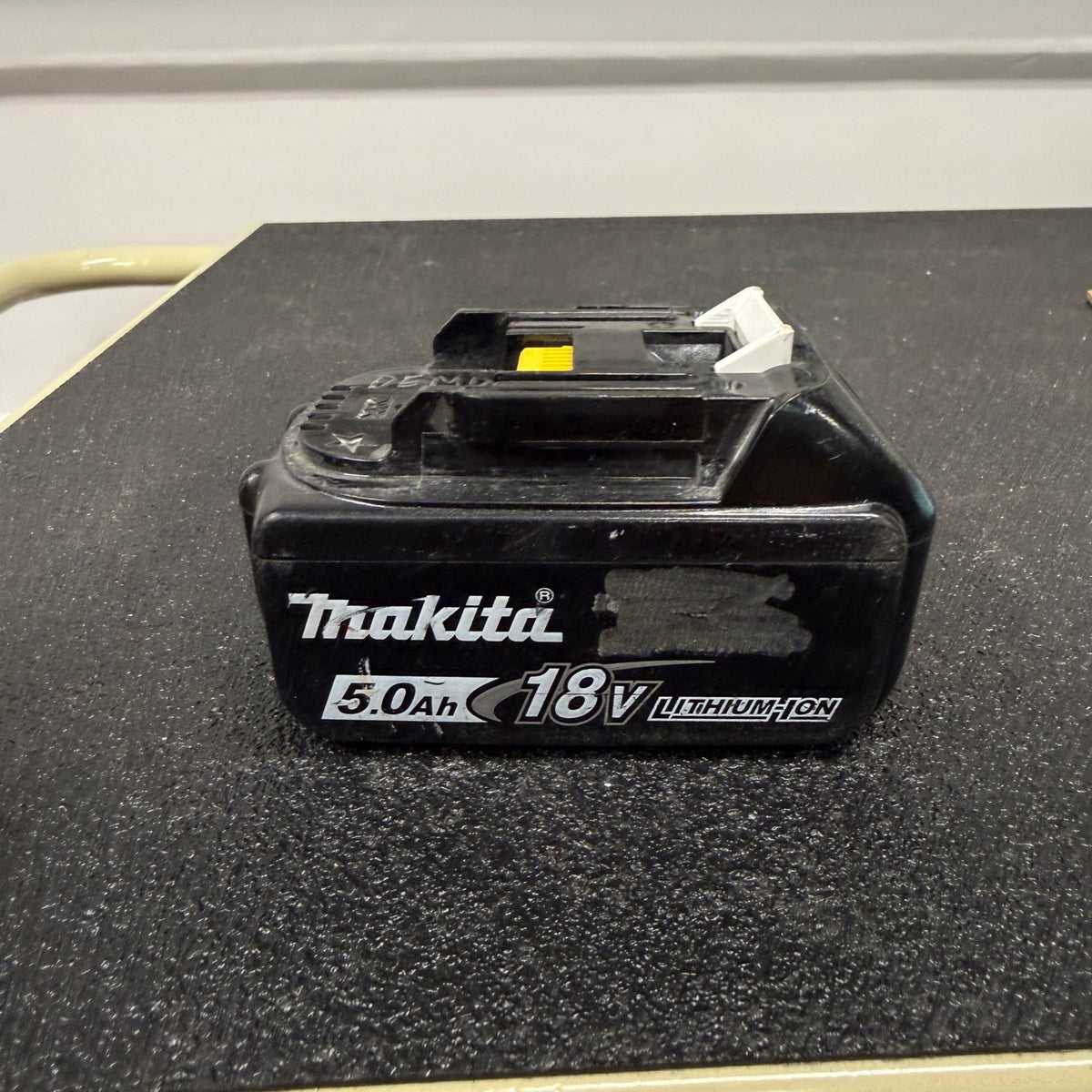Makita BL1850B 18V LXT Rechargeable Lithium‑Ion 5.0Ah Battery, Black
