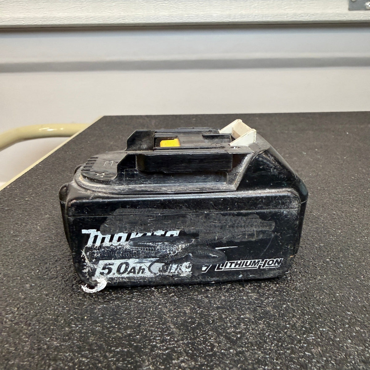 Makita BL1850B Rechargeable 18V Lithium‑Ion Battery 5.0Ah