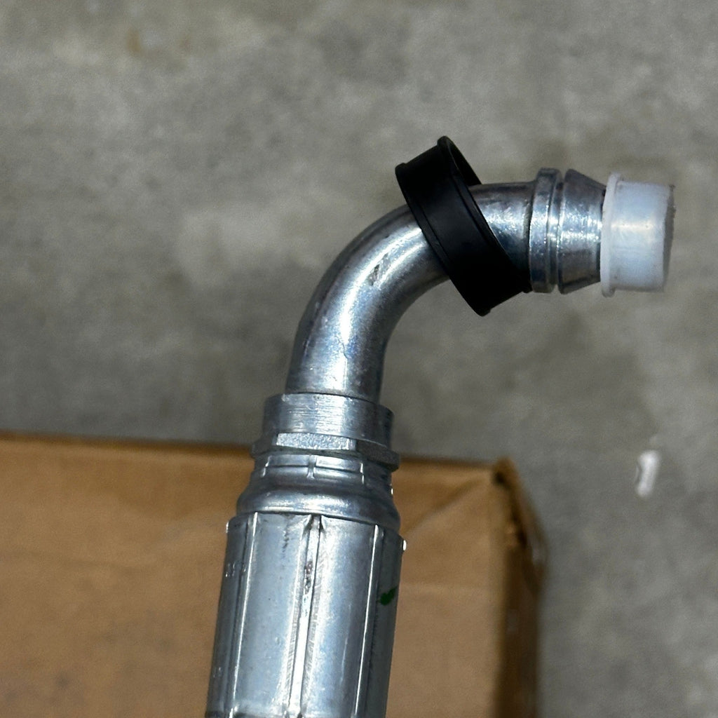 07-23232-000 Manual Transmission Oil Cooler Line for Freightliner