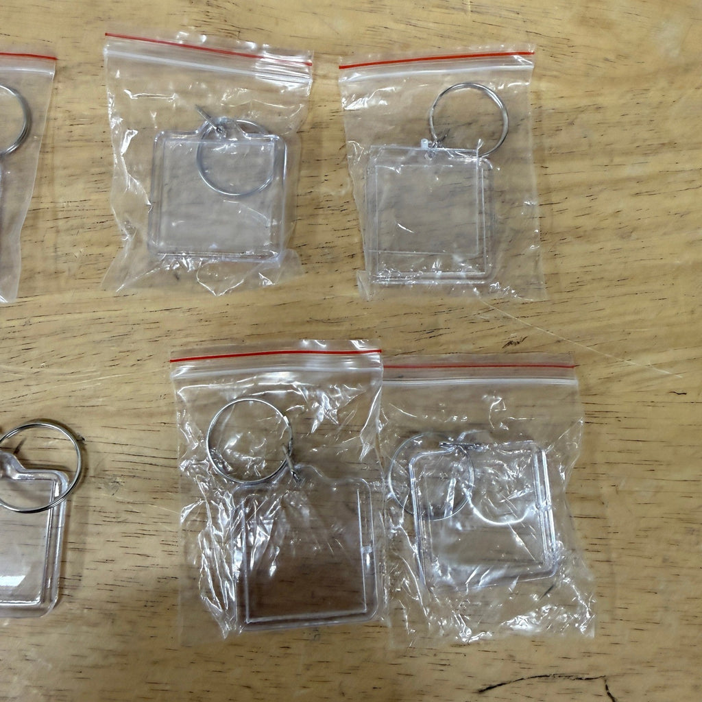 BetterJonny 9 Pcs Square Acrylic Picture Keychain Blanks in Clear Acrylic Pictu