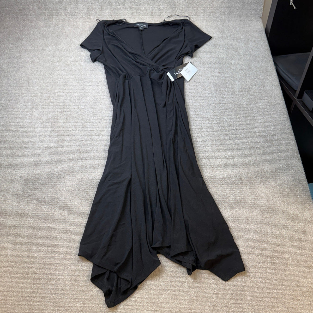 MSRP $69 Perceptions Womens M Black Midi V Neck Short Sleeve Dress