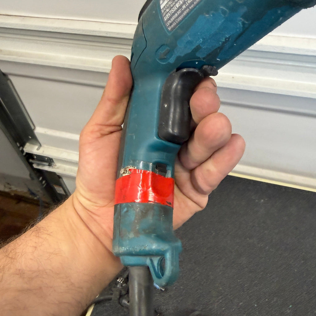 Makita DP4000 1/2" Drill Variable Speed (0 - 950 RPM), 7 AMP Corded