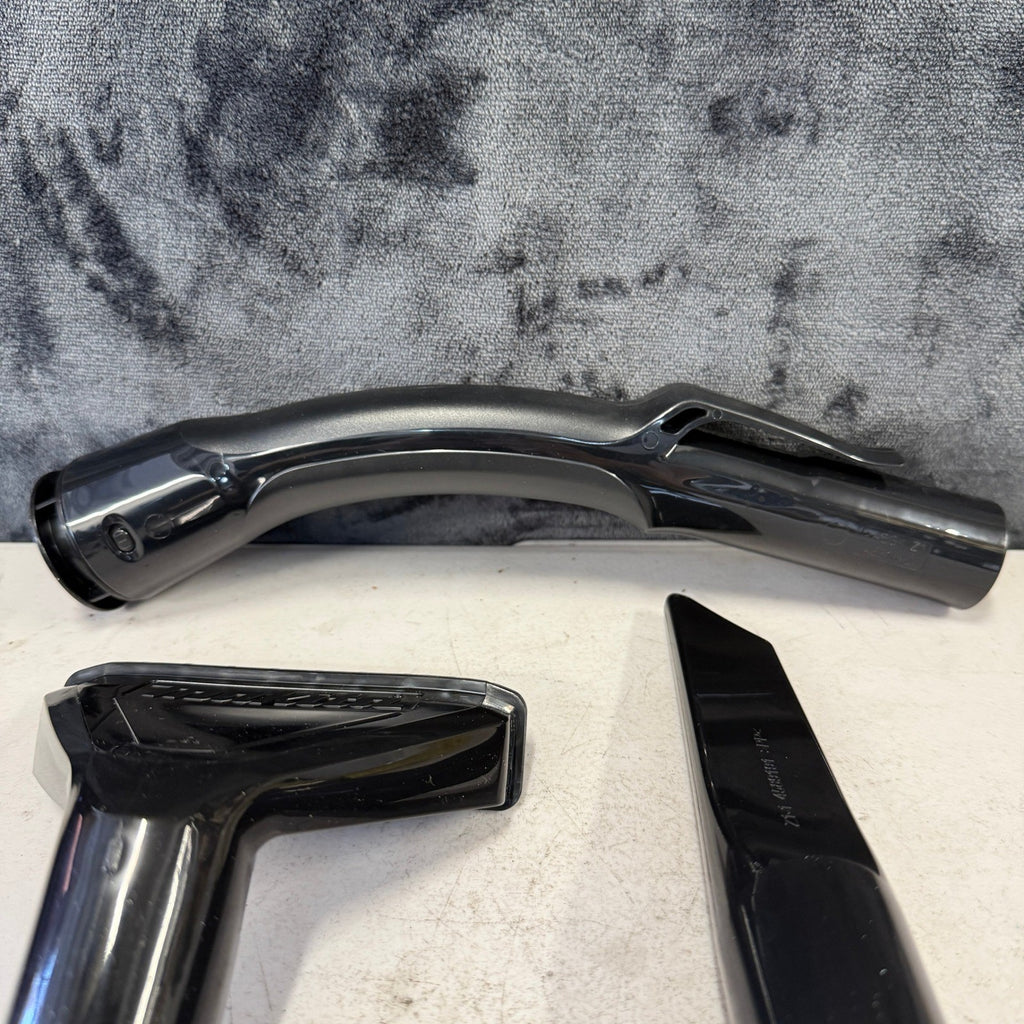 Set of 3 Makita 126756-8 Bent Pipe, 458919-1 7" Crevice, 458891-7 5" Upholstery