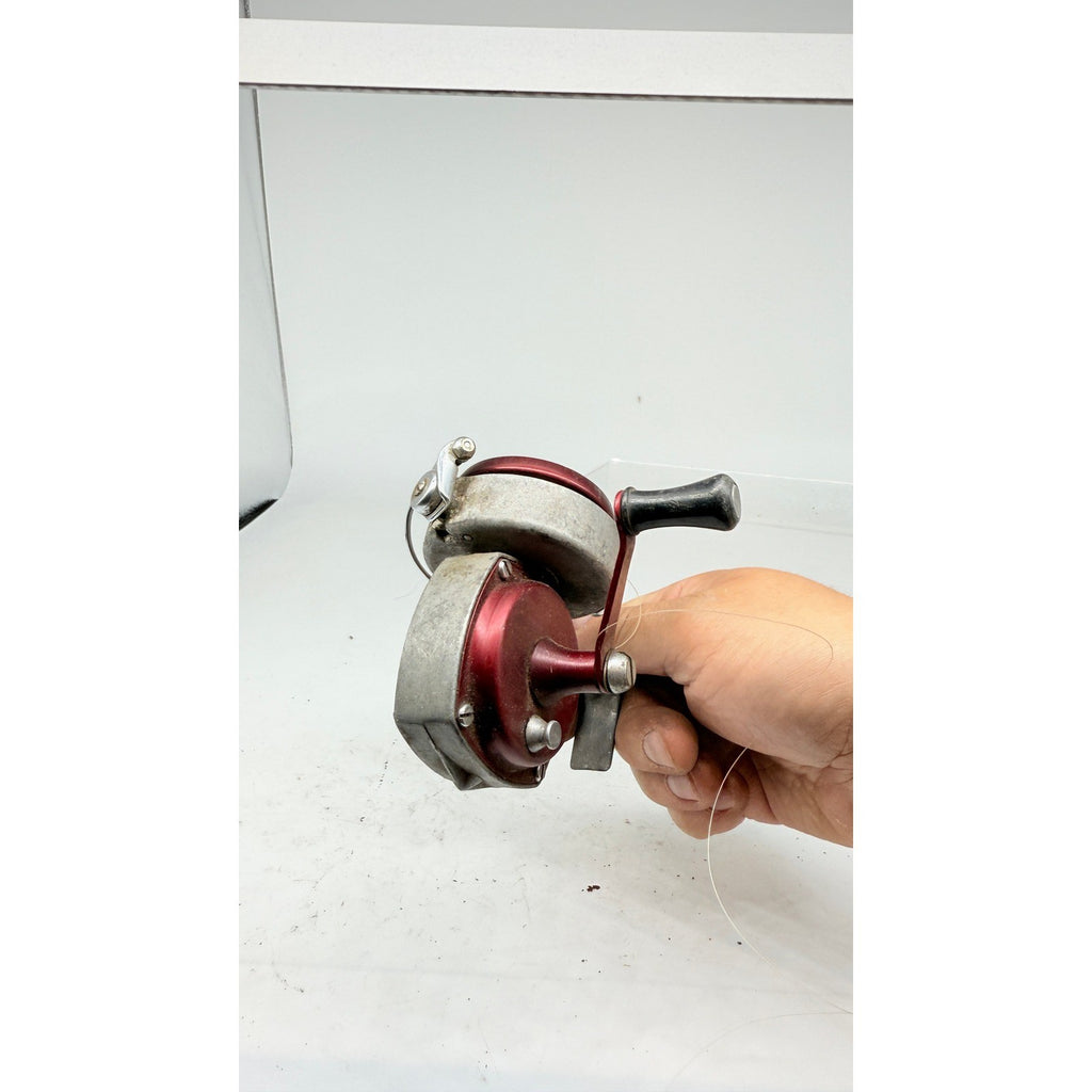 Vtg Montgomery Ward Sport King Model 201 Spinning Fishing Reel Made in USA