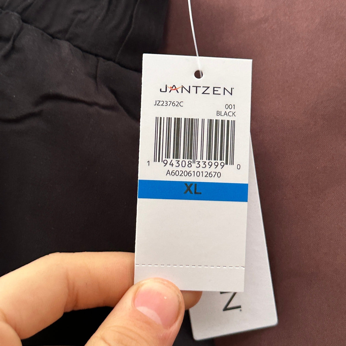 NWT Jantzen Women's Sz XL Black Woven Pull-On Tie-Waist Cover-Up Shorts