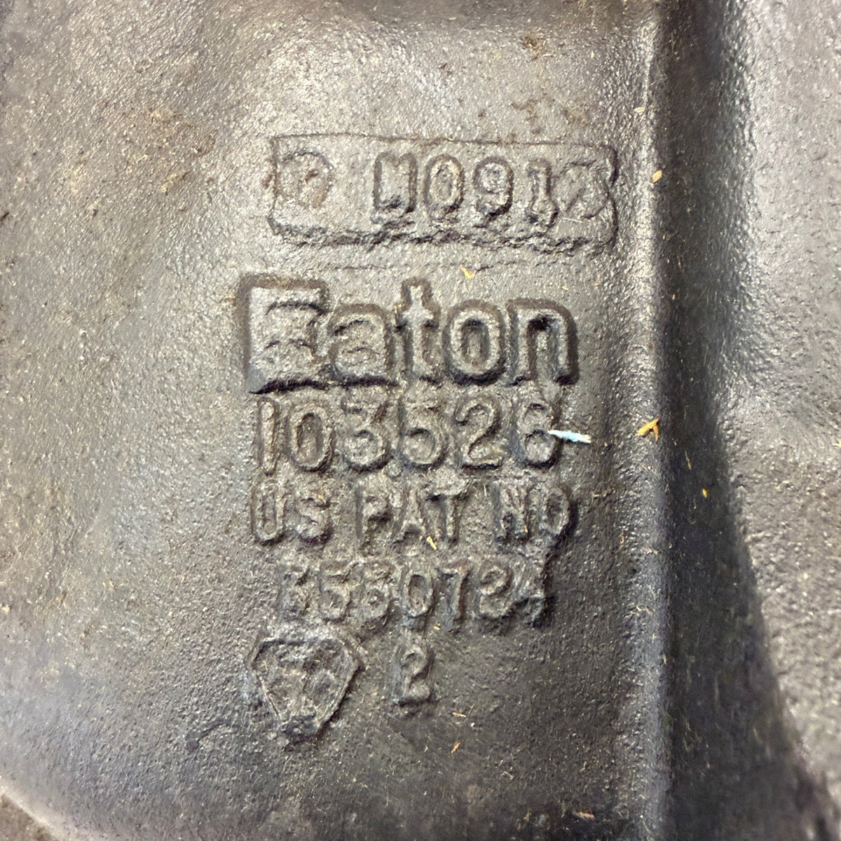 Eaton 103526 Genuine Differential Carrier Housing Cover DS440 DS460 DS461P