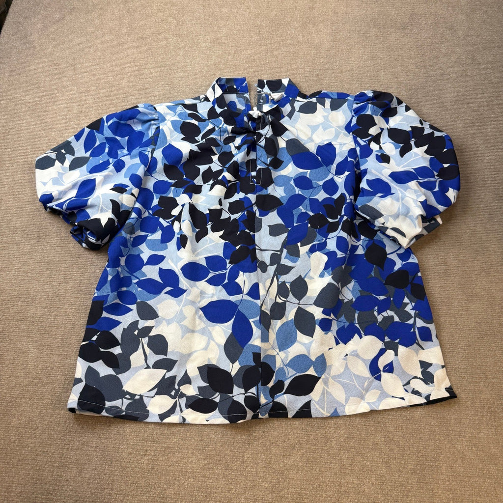 MSRP $44 Liz Claiborne Womens XL Blue & White Leaf Short Sleeve Blouse Keyho