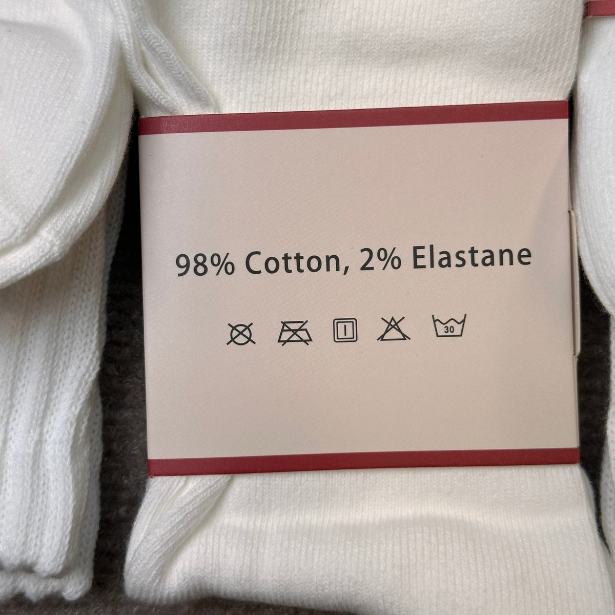 MSRP $32 DAUCO 4 Pairs 10-13 White Mens Womens Crew Seamless Fall Slouchy Socks