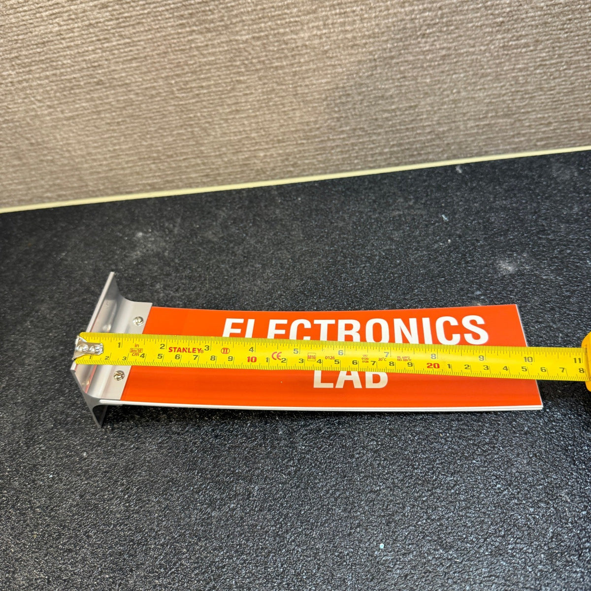 Electronics Lab Wall Mount Projecting Corridor Sign 3x10" Red & White w/ Bracket